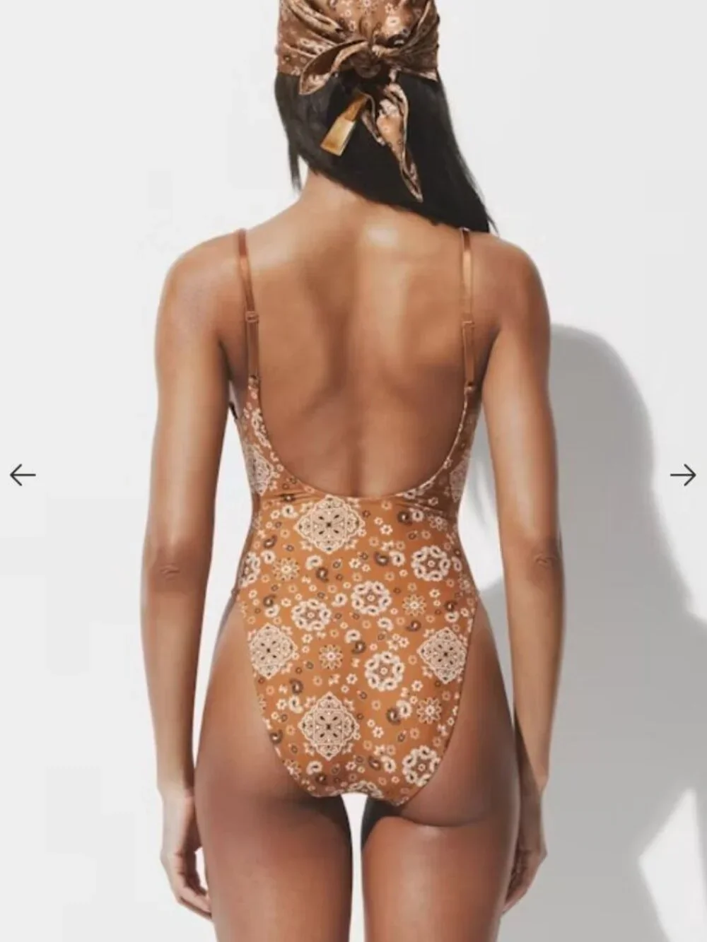 NEW SKIMS Signature Swim Scoop Neck One Piece Swimsuit Almond Bandana Small NWT